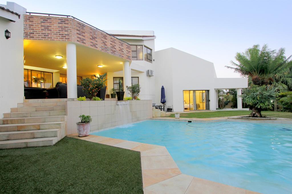 La Dolce Vita Umhlanga Guesthouse Durban Dış mekan fotoğraf